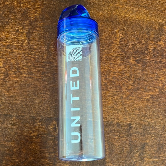 Unused United airlines empty amenity kit container - Picture 4 of 5